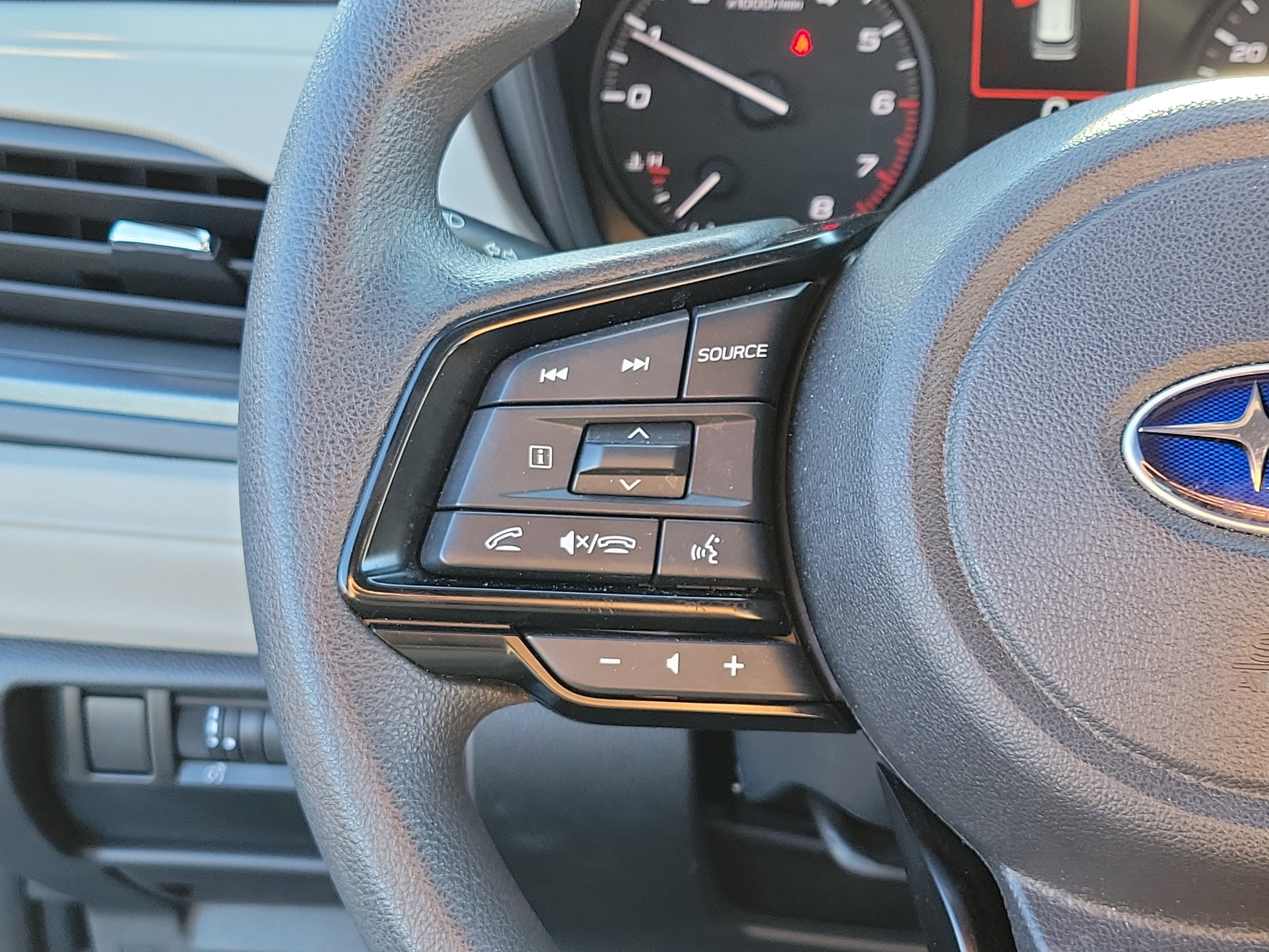 Certified 2025 Subaru Forester image 25