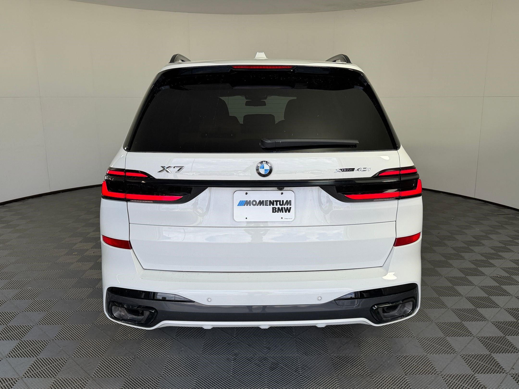 Used 2026 BMW X7 xDrive40i image 10