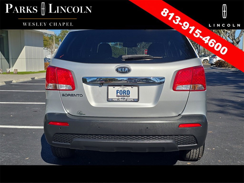 Used 2011 Kia Sorento LX w/ Convenience Pkg image 5