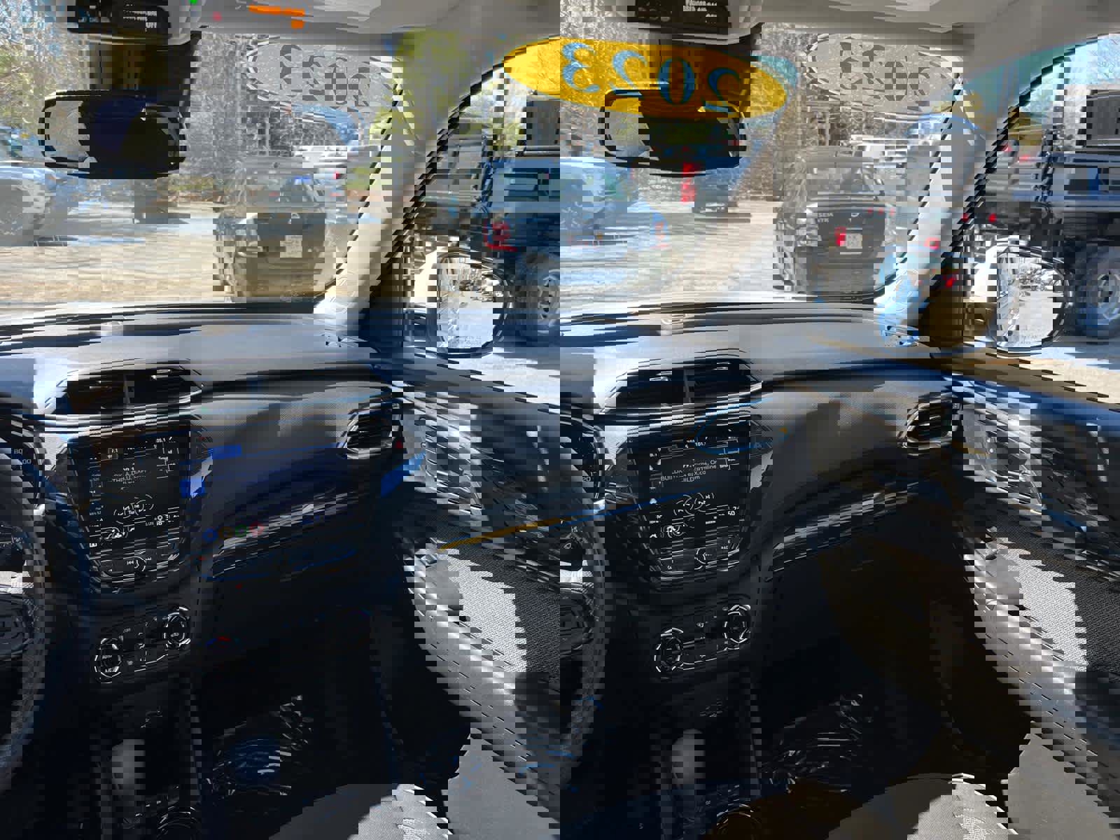 Certified 2023 Chevrolet TrailBlazer LT w/ Convenience Package AWD/4WD image 36