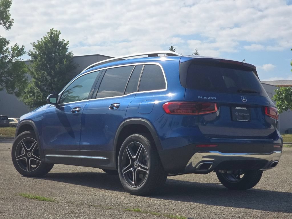 New 2026 Mercedes-Benz GLB 250 4MATIC image 14