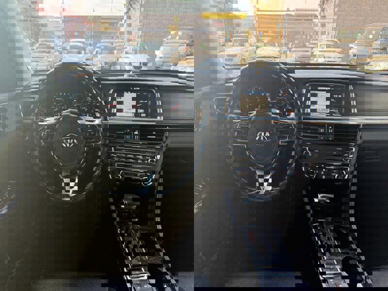 Used 2016 Kia Optima EX w/ Premium Package image 17