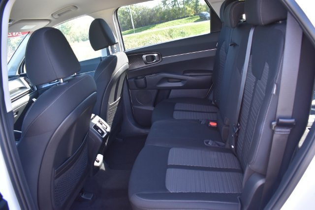 New 2026 Kia Sorento LX FWD image 18