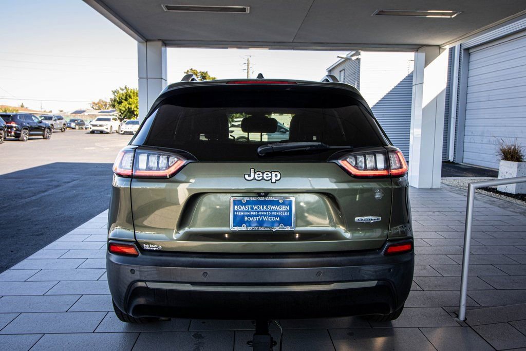 Used 2019 Jeep Cherokee Latitude Plus image 14