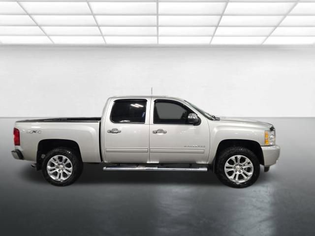 Used 2011 Chevrolet Silverado 1500 LT w/ All-Star Edition image 3