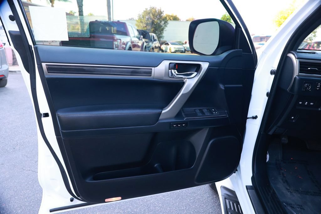 Used 2020 Lexus GX 460 Premium AWD/4WD image 19