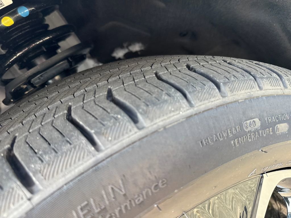 Used 2025 Lincoln Nautilus Reserve AWD/4WD image 16