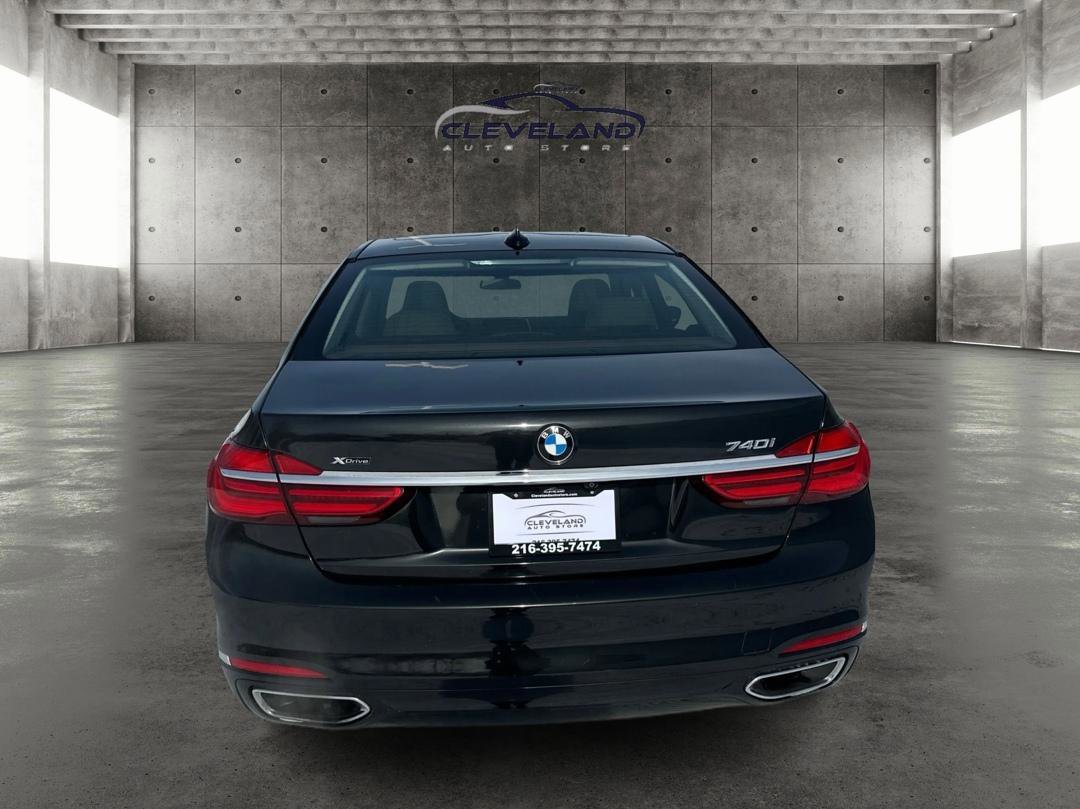 Used 2018 BMW 740i xDrive image 4