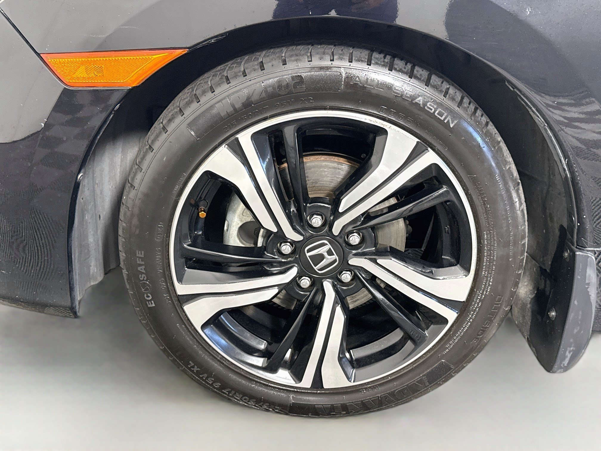 Used 2016 Honda Civic Touring image 38