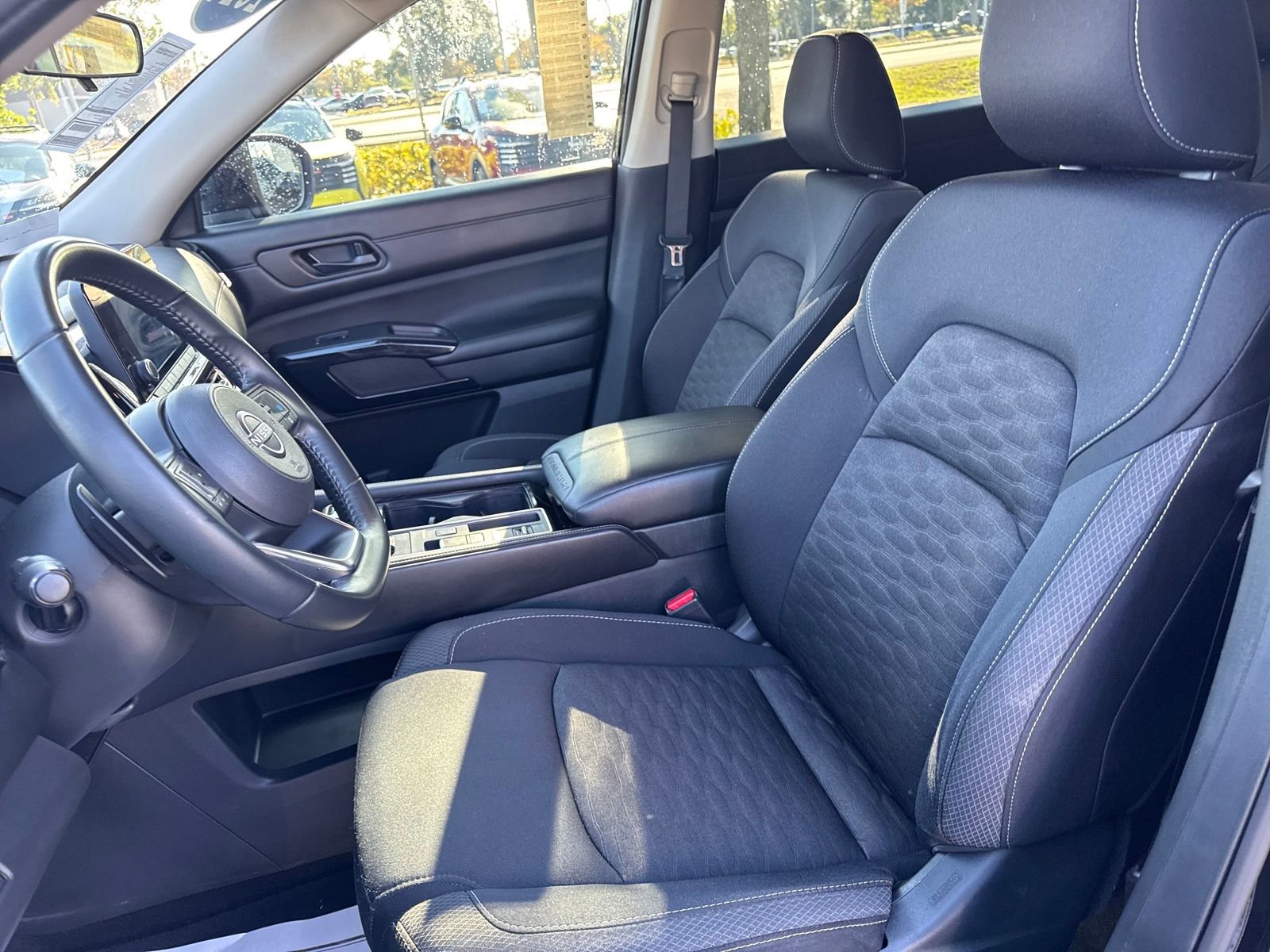 Certified 2024 Nissan Pathfinder SV image 22