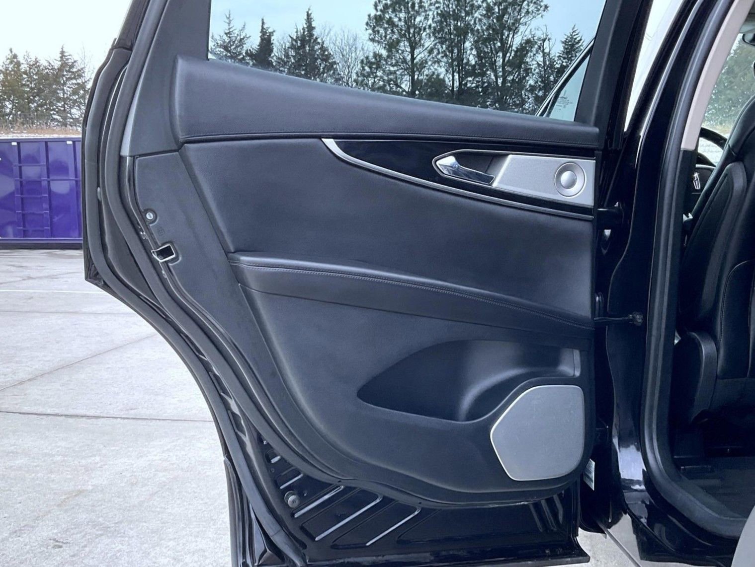 Certified 2023 Lincoln Nautilus Reserve w/ Equipment Group 202A image 21