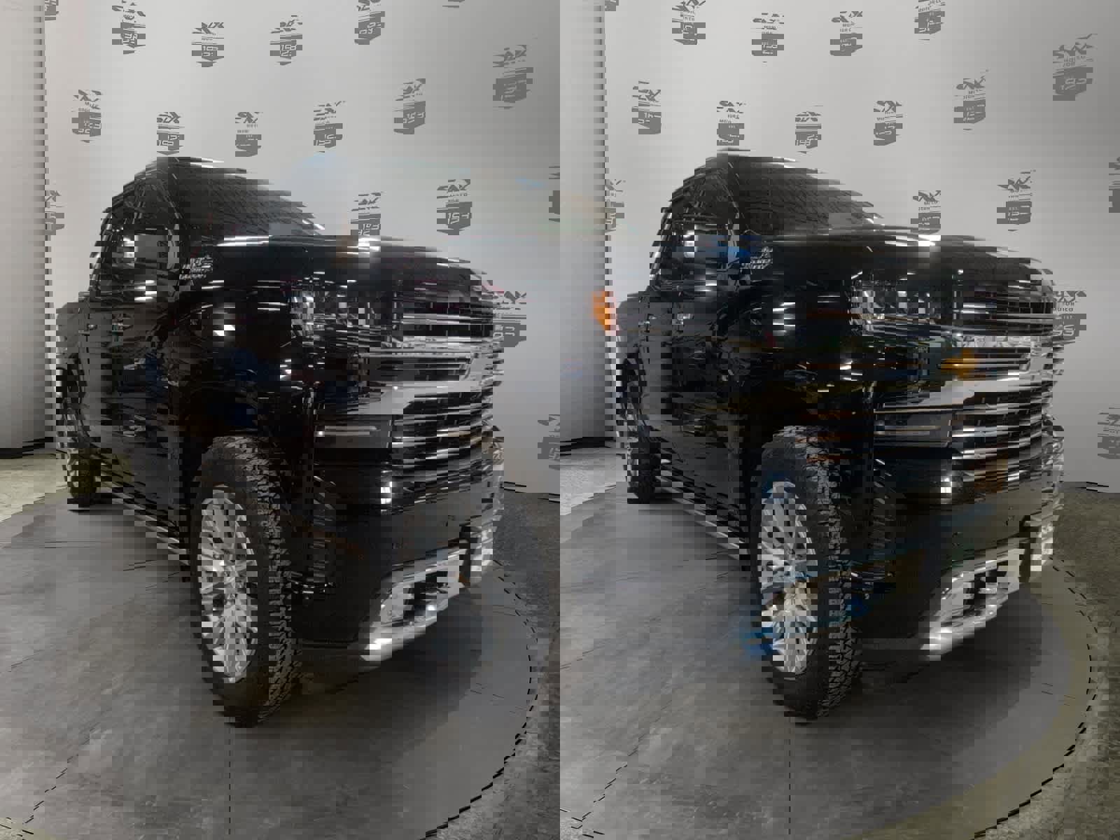 Used 2022 Chevrolet Silverado 1500 High Country w/ Technology Package