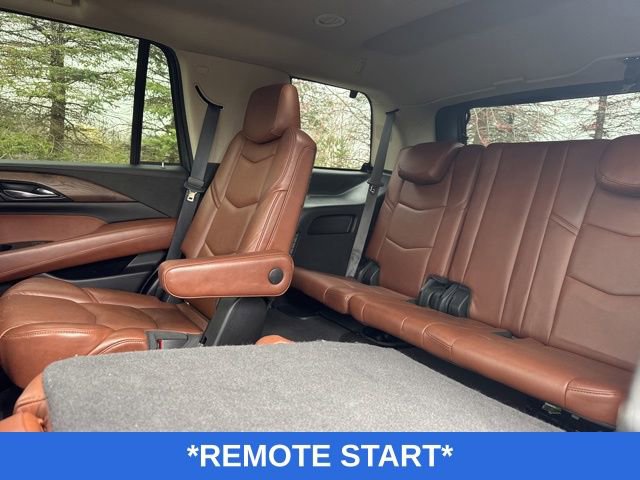Used 2020 Cadillac Escalade Luxury w/ LPO, Radiant Package AWD/4WD image 7