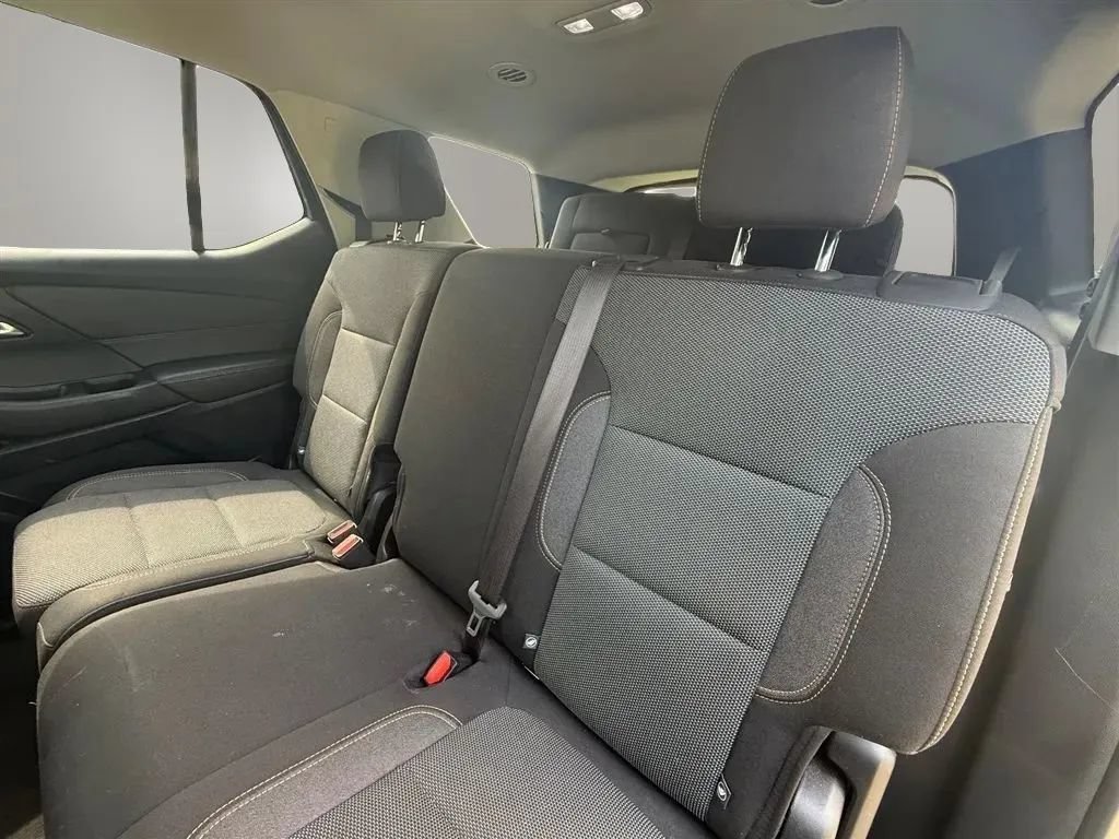 Used 2020 Chevrolet Traverse LS AWD/4WD image 26