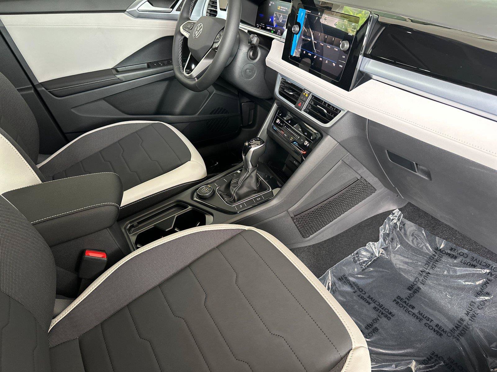 New 2026 Volkswagen Taos SE AWD/4WD image 15