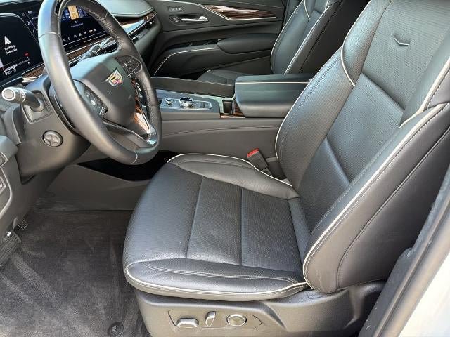 Certified 2023 Cadillac Escalade Premium Luxury w/ LPO, Radiant Package AWD/4WD image 9