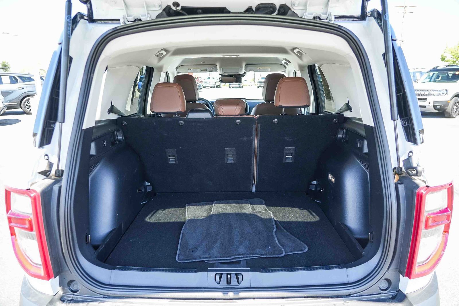 Used 2025 Ford Bronco Sport Outer Banks w/ Outer Banks Tech Package+ AWD/4WD image 25