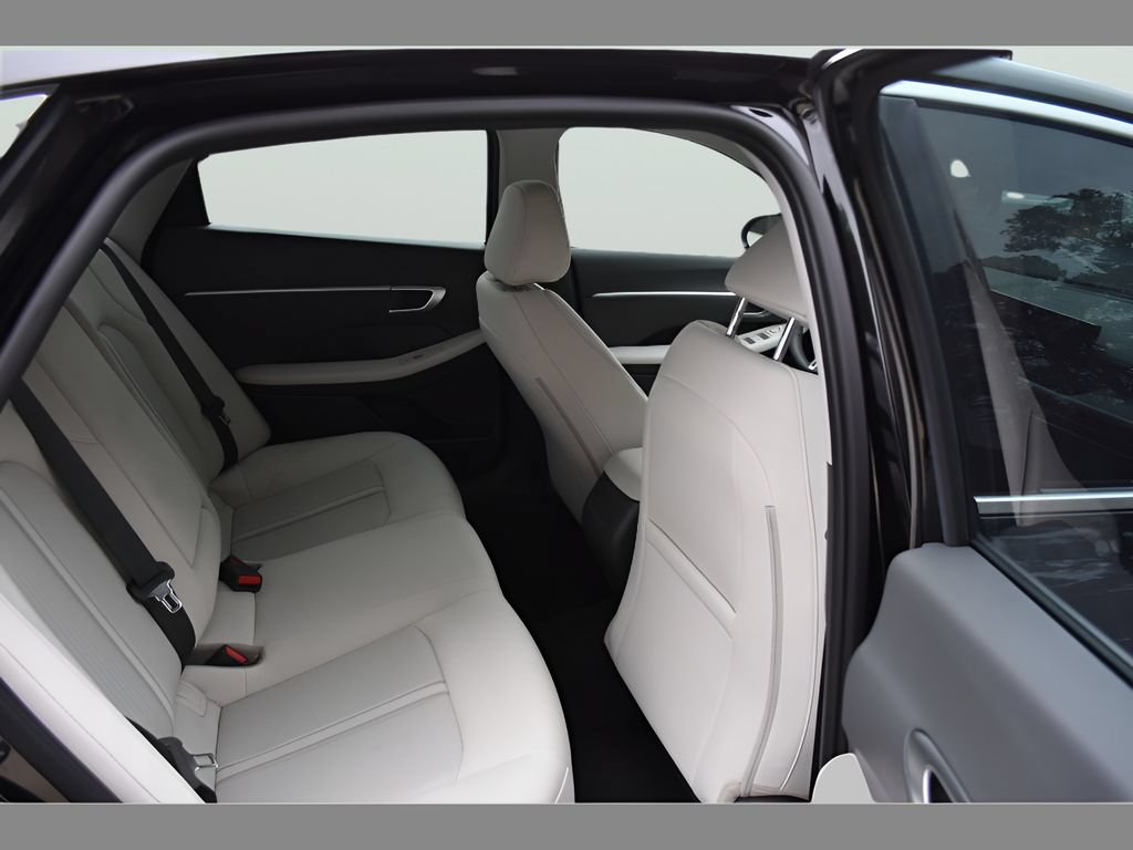 New 2026 Hyundai Sonata SEL FWD image 15