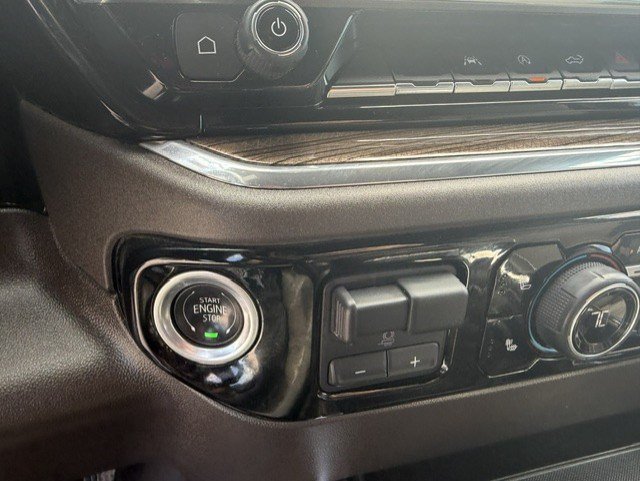 Used 2024 Chevrolet Silverado 1500 LT Trail Boss w/ Convenience Package II AWD/4WD image 23