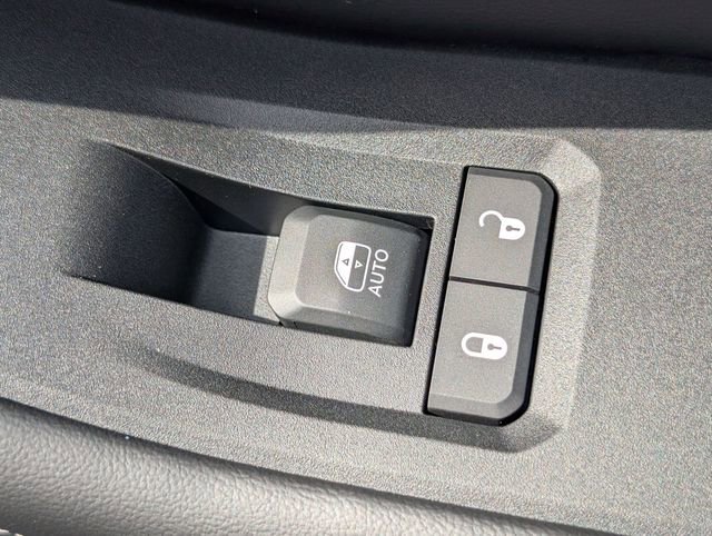 New 2026 Jeep Grand Cherokee Altitude AWD/4WD image 32