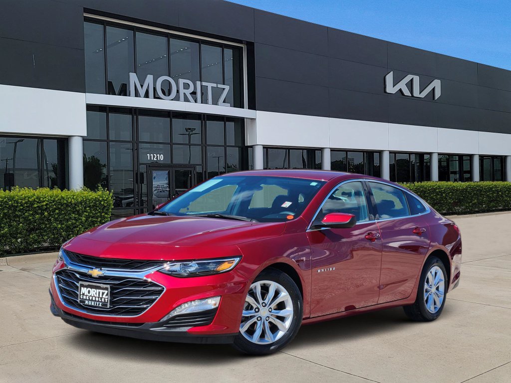 Used 2024 Chevrolet Malibu LT FWD image 2