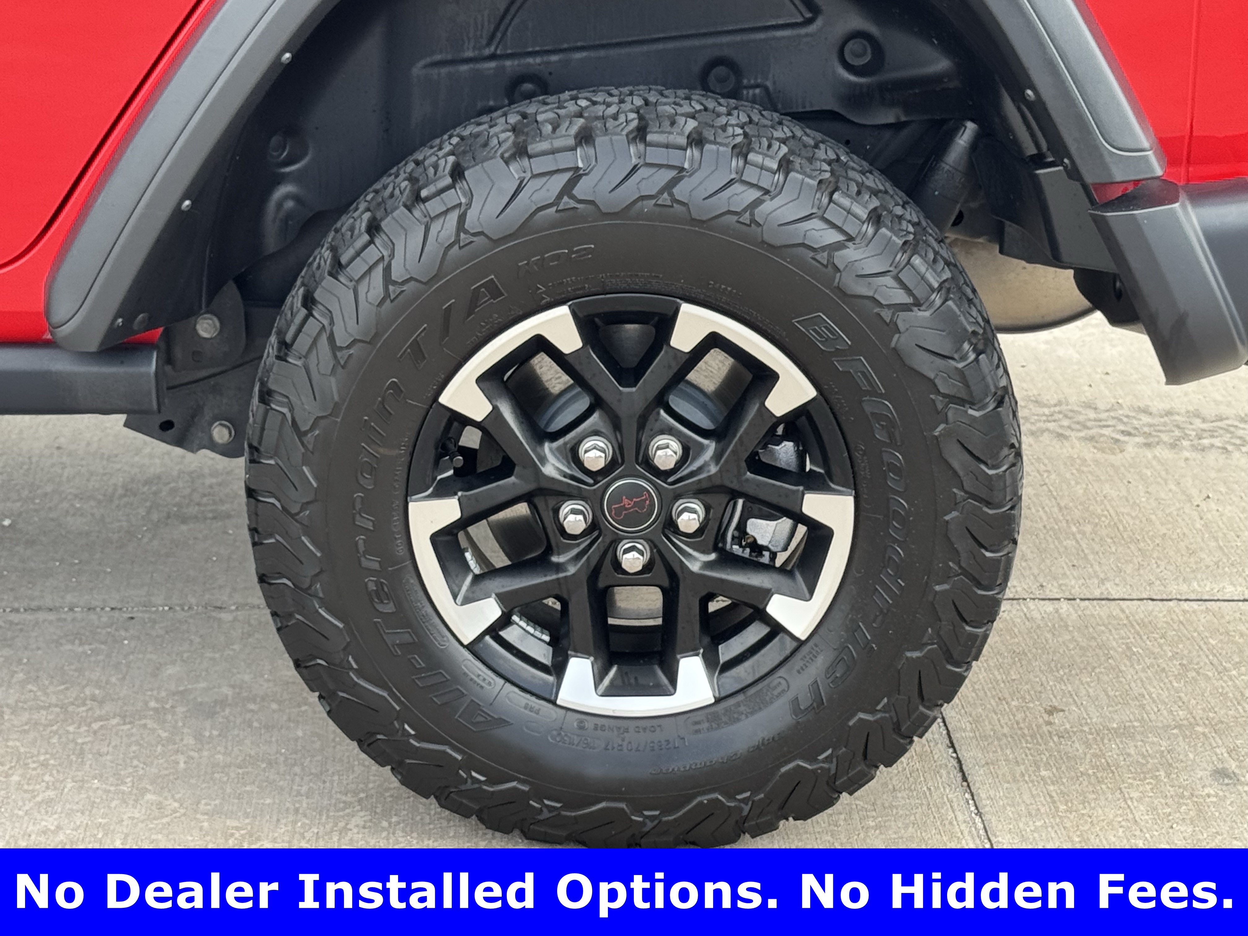 Used 2025 Jeep Wrangler Unlimited Rubicon w/ Convenience Group AWD/4WD image 9