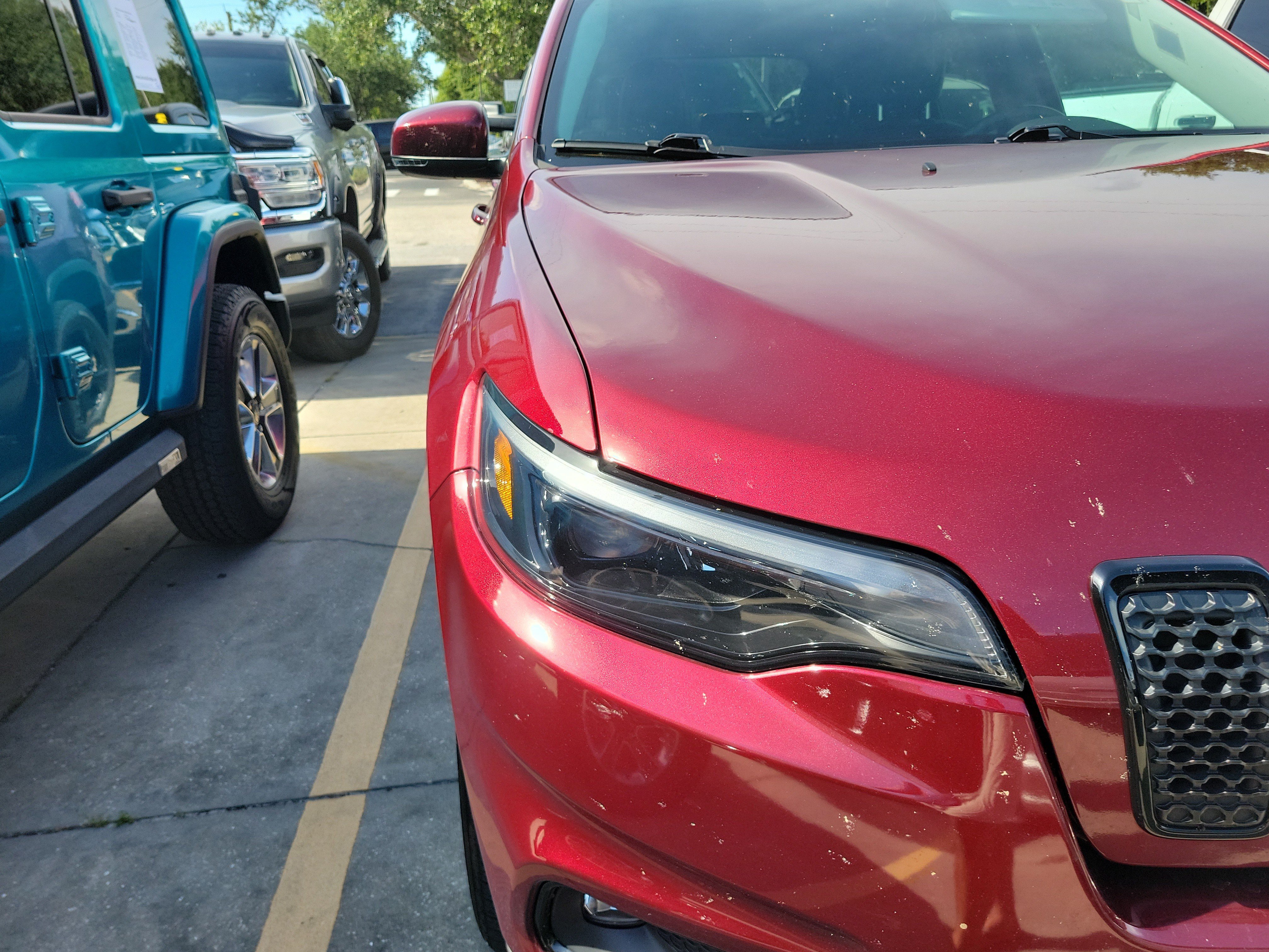Used 2020 Jeep Cherokee Latitude Plus AWD/4WD image 5