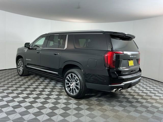 Used 2026 GMC Yukon XL Denali w/ Sun & Power Step Package AWD/4WD image 6