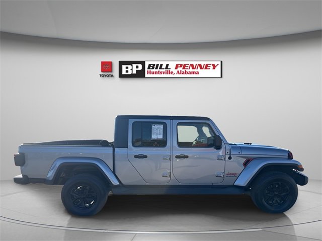 Used 2020 Jeep Gladiator Overland image 6