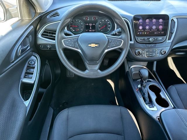 Used 2022 Chevrolet Malibu LT image 21