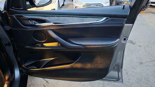 Used 2018 BMW X5 sDrive35i w/ M Sport Package image 45