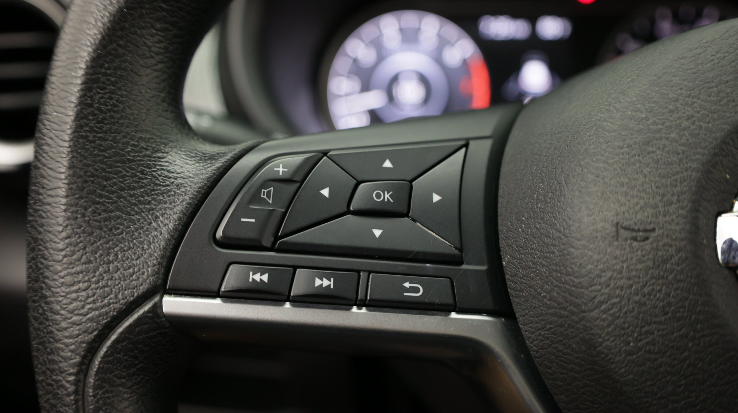 Used 2020 Nissan Kicks SV FWD image 19