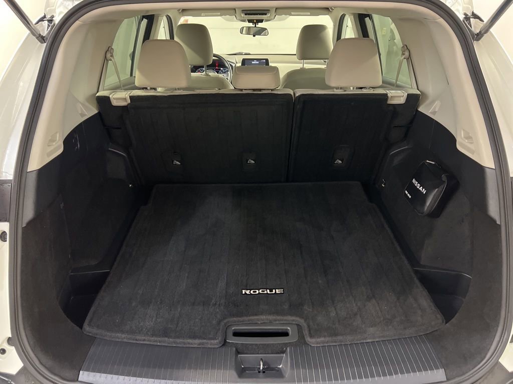 Used 2021 Nissan Rogue SV AWD/4WD image 34