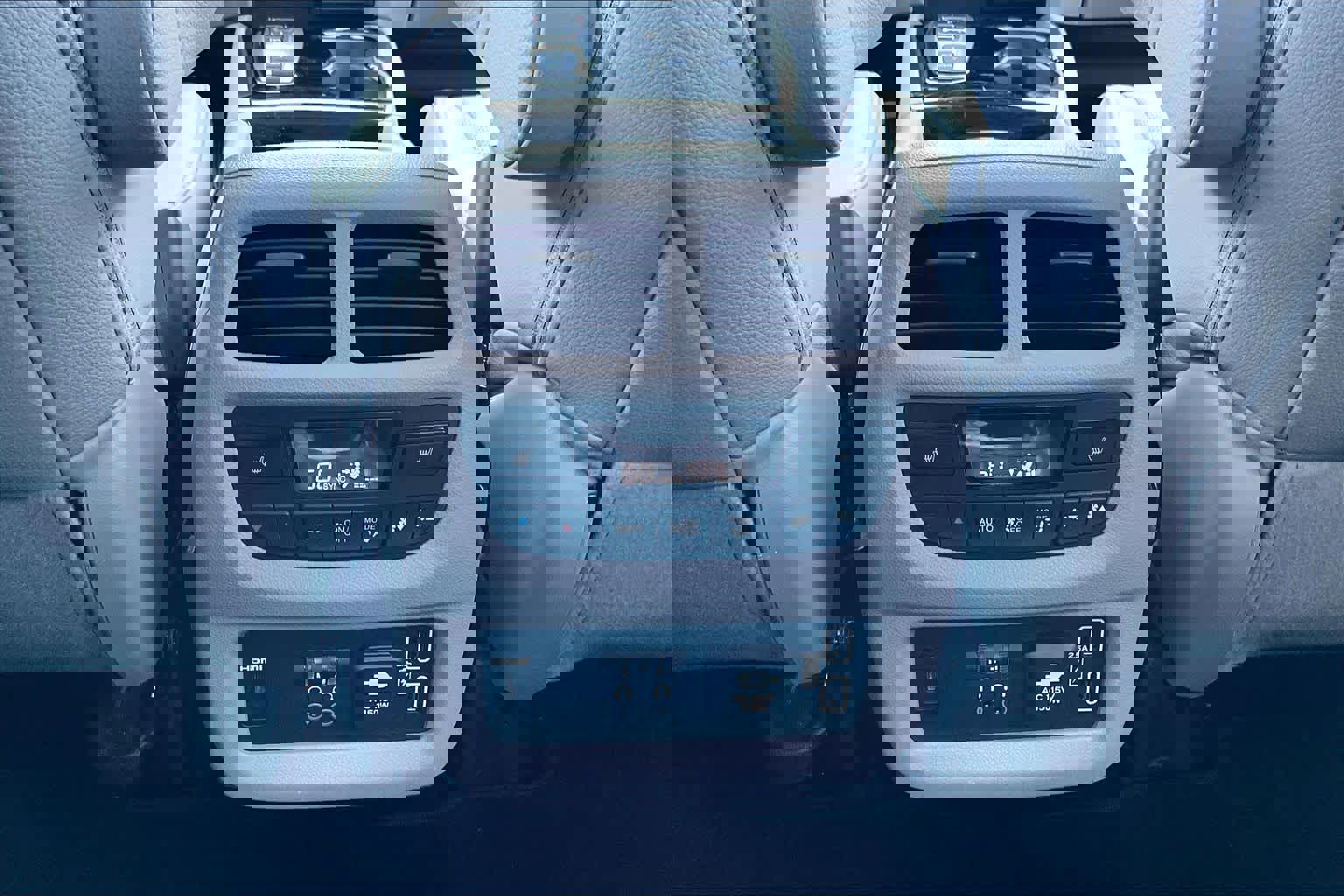 Used 2020 Honda Pilot Elite image 33