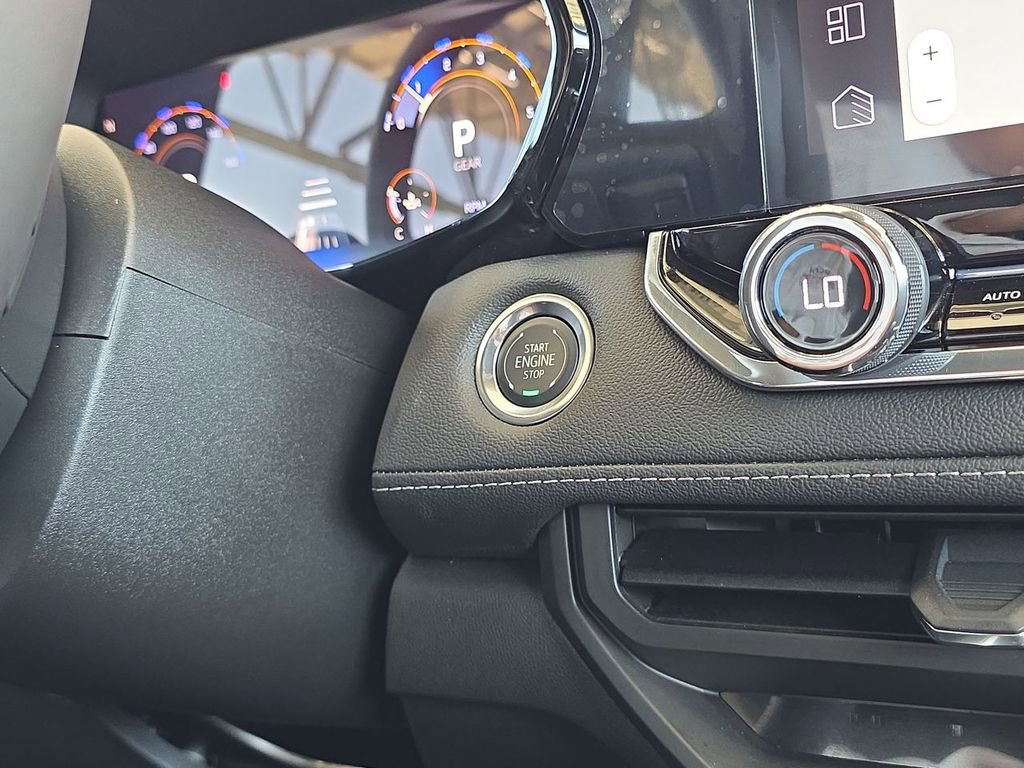 Used 2026 Chevrolet Colorado LT w/ LPO, Pro Essentials Package image 17