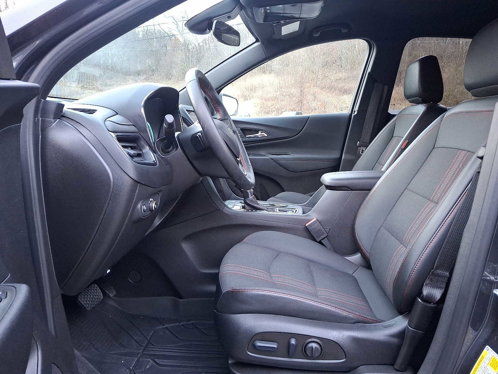 Used 2023 Chevrolet Equinox RS w/ LPO, Floor Liner Package image 13