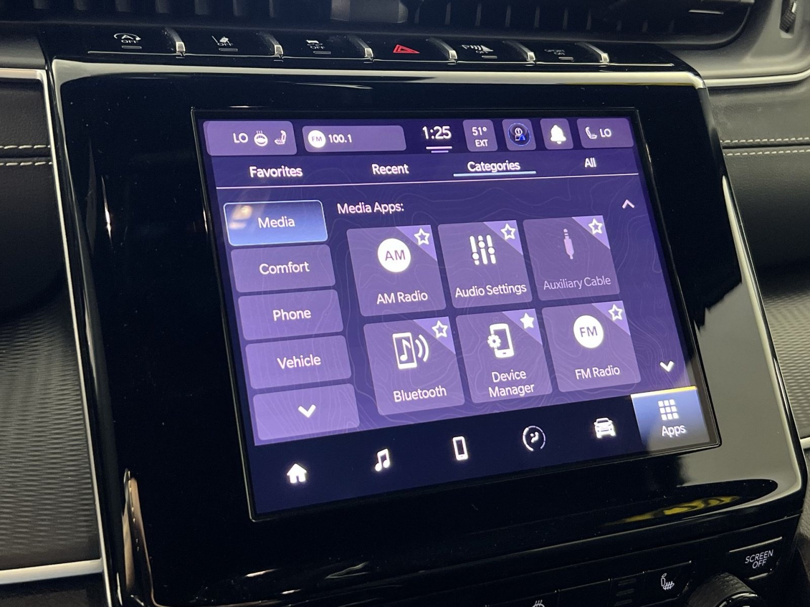 Used 2025 Jeep Grand Cherokee Altitude AWD/4WD image 19