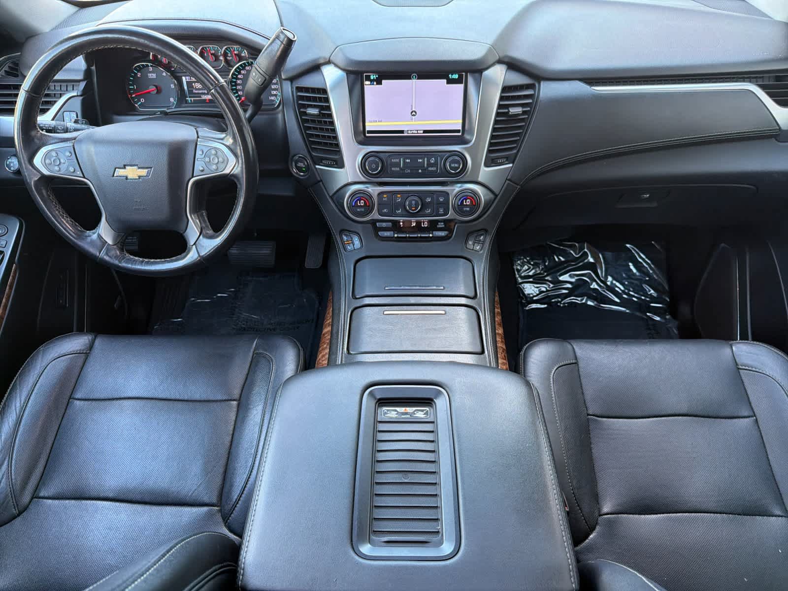 Used 2019 Chevrolet Suburban Premier AWD/4WD image 3