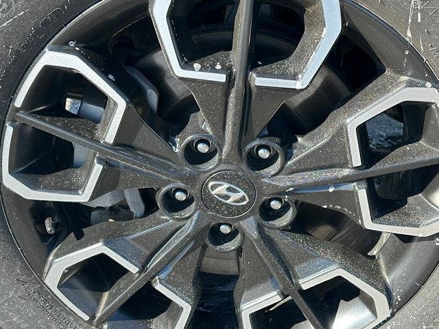 Used 2022 Hyundai Santa Cruz SEL w/ Activity Package image 32