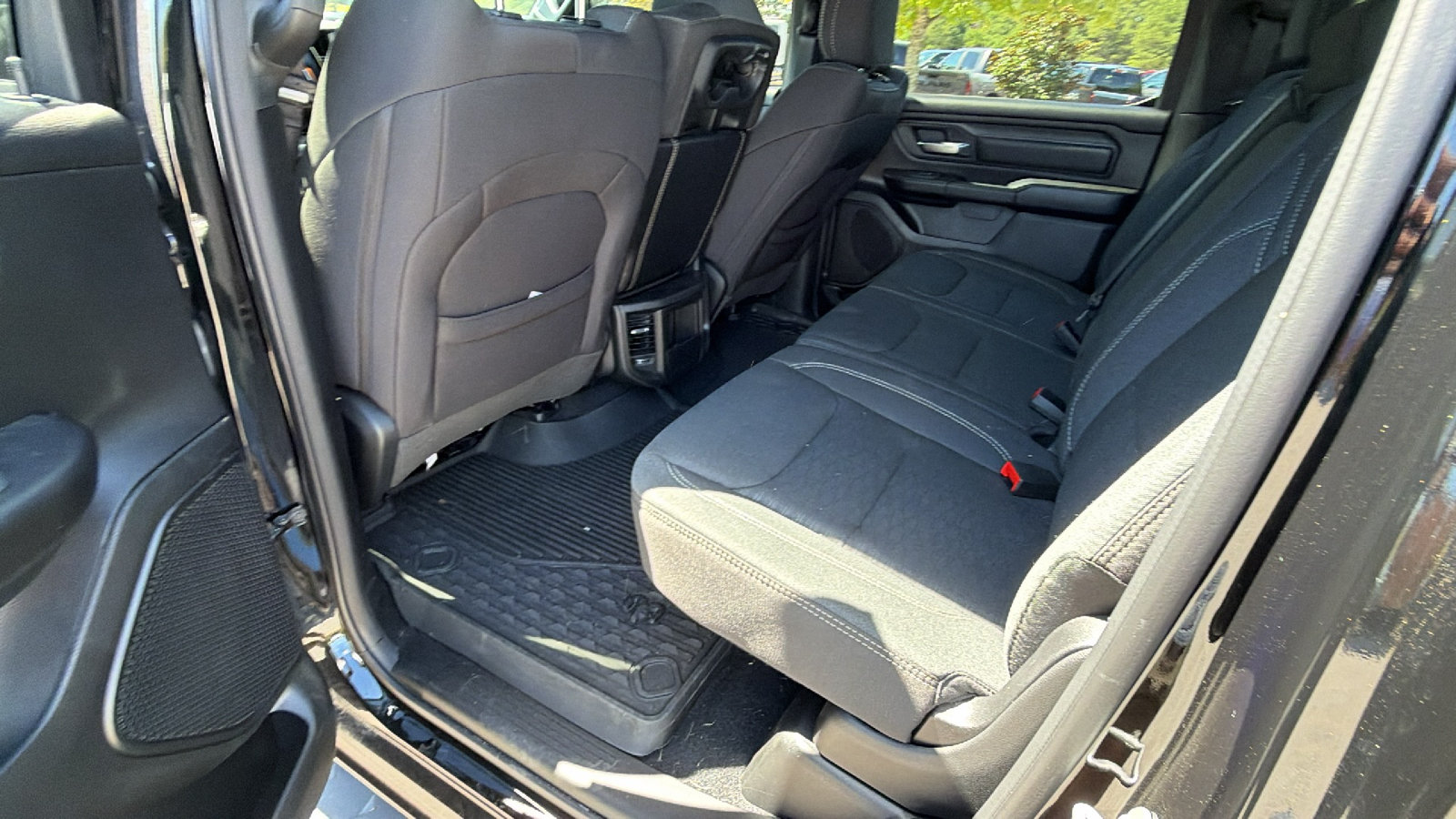 Used 2025 RAM 1500 Warlock AWD/4WD image 23