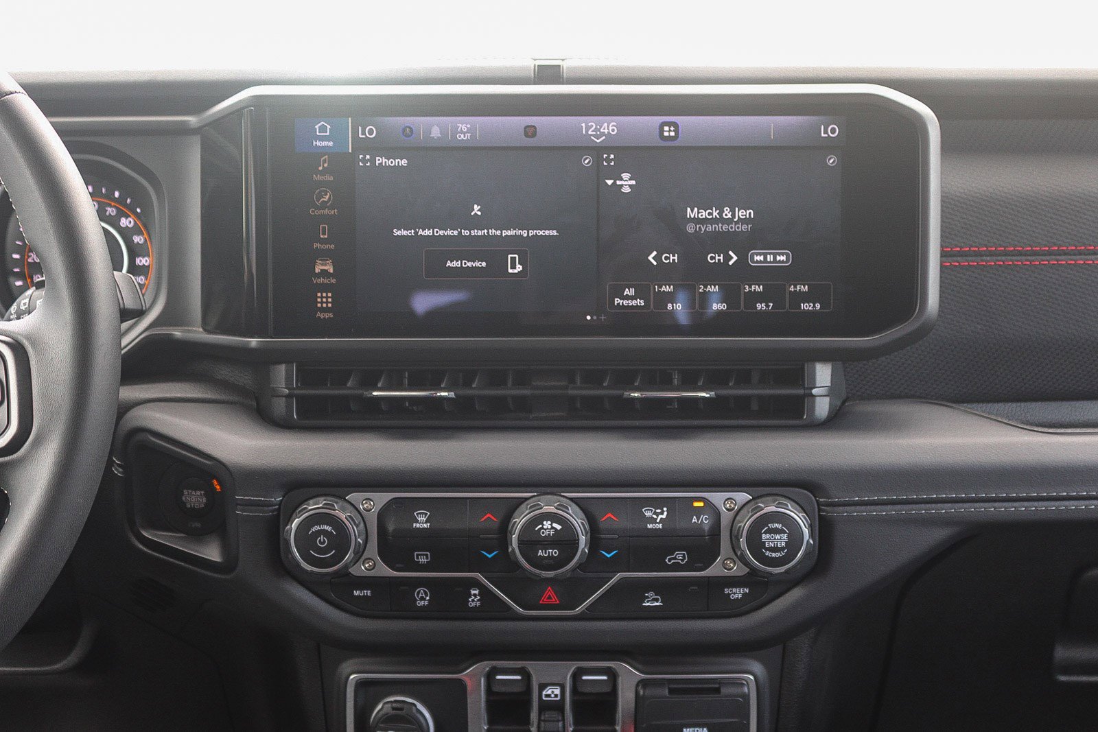 Used 2025 Jeep Wrangler Unlimited Rubicon image 14