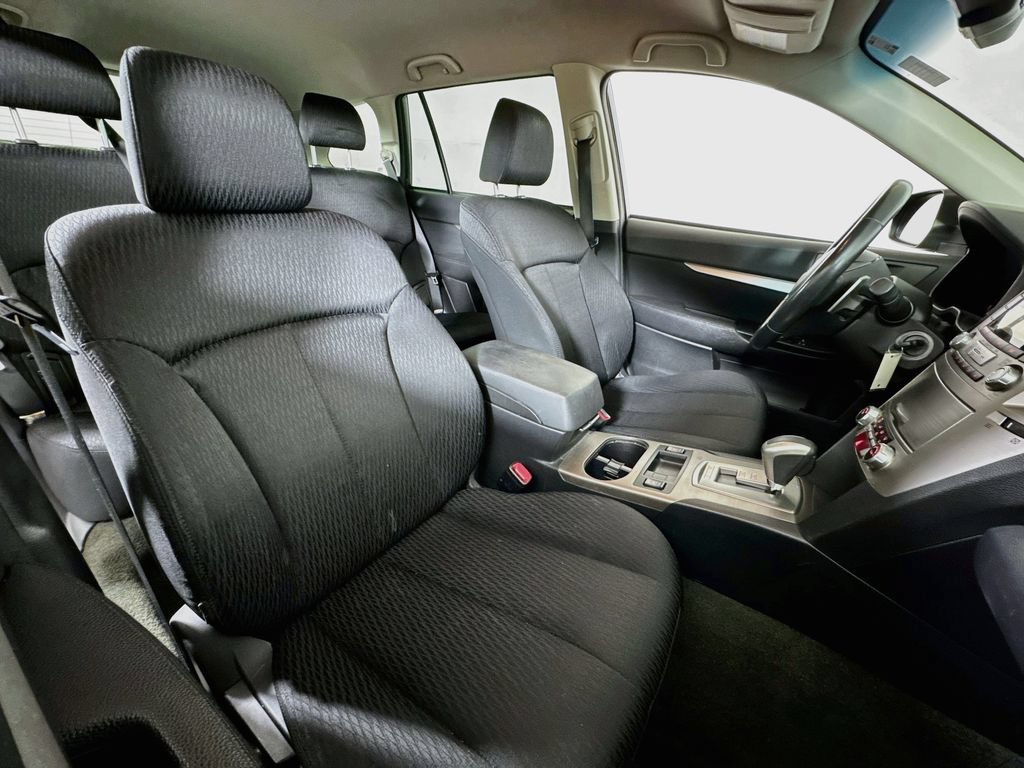 Used 2012 Subaru Outback 2.5i Premium w/ All-Weather Pkg AWD/4WD image 28