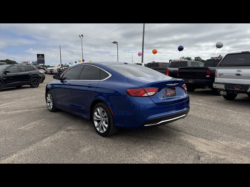 Used 2015 Chrysler 200 Limited w/ Convenience Group FWD image 7