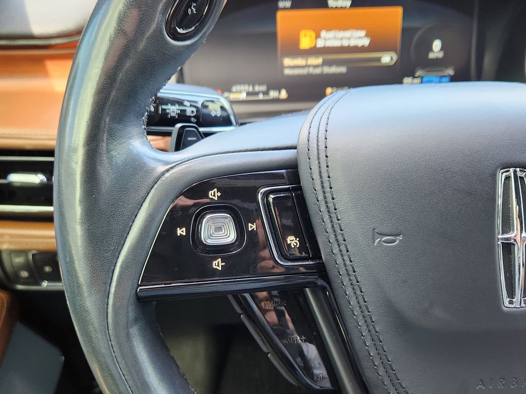 Used 2021 Lincoln Aviator Grand Touring w/ Equipment Group 302A AWD/4WD image 26