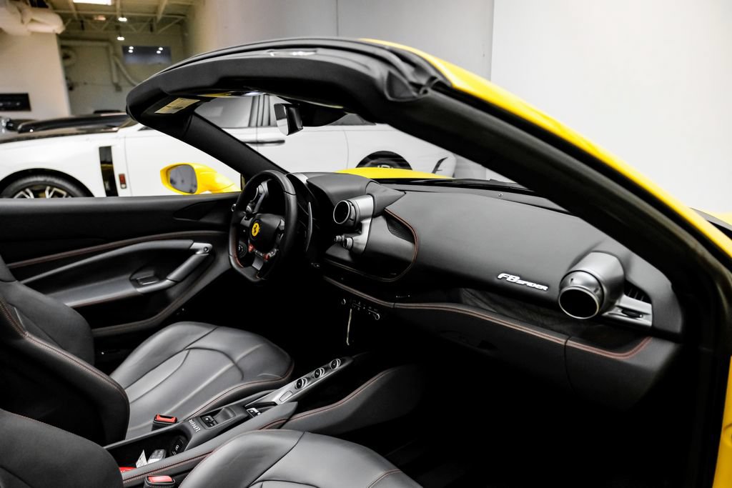 Used 2022 Ferrari F8 Tributo RWD image 16