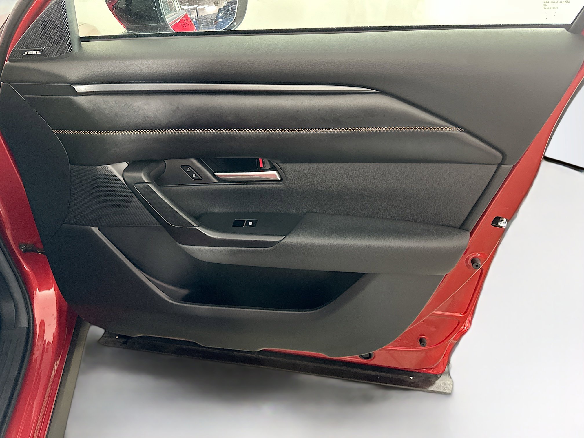 Used 2025 MAZDA CX-50 AWD 2.5 S w/ Premium Plus Pkg image 34