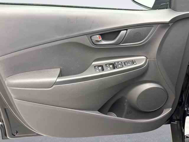 Used 2023 Hyundai Kona SEL image 9