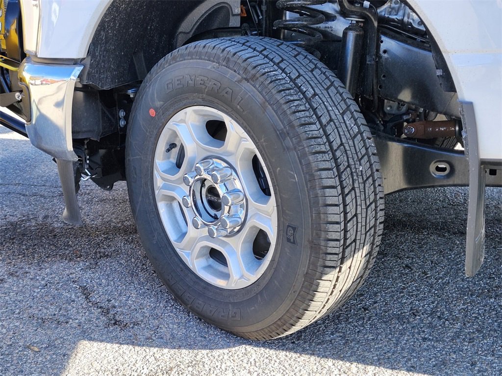 New 2025 Ford F250 XLT w/ Snow Plow Prep Package image 25