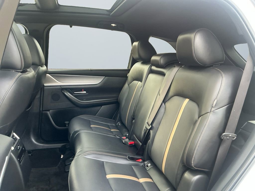 Used 2025 MAZDA CX-70 3.3 Turbo S w/ Premium Package image 13