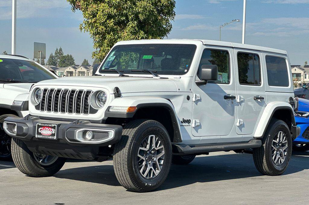 New 2026 Jeep Wrangler Unlimited Sahara AWD/4WD image 8